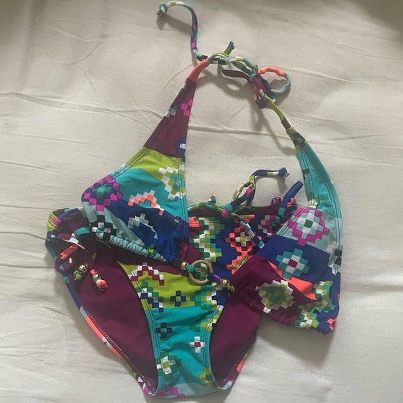 Aztec Print Bikini - Picture 2 of 4